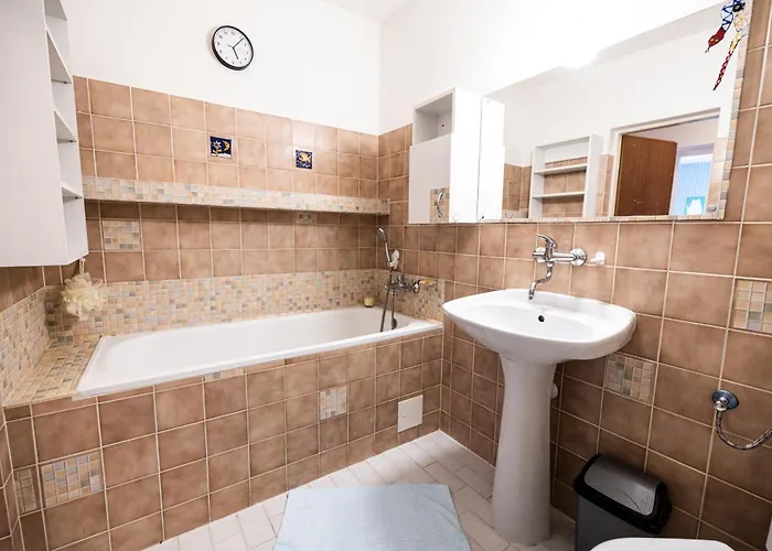 アパート Absolon